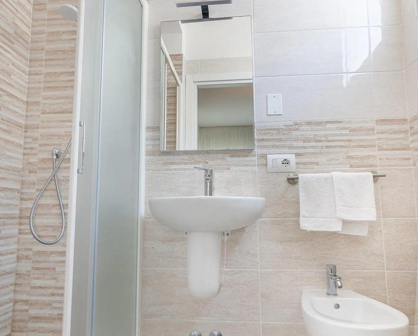 VIAGGY Hotel Santiago Rimini Italien